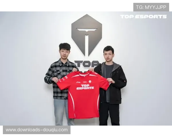 冬季转会窗口开启，多位明星选手合约到期引发各大赛区俱乐部竞标