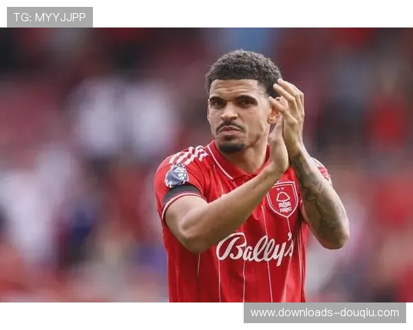 多队关注阿森纳后卫本-怀特，夏季转会窗或生变数